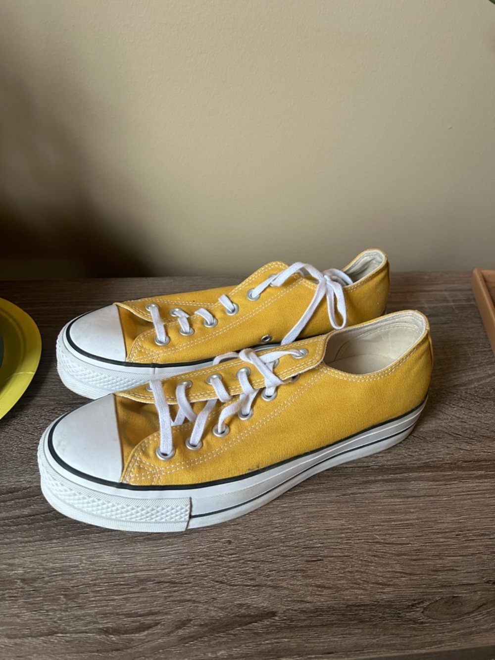 Yellow Low-Top Platform Canvas Converse